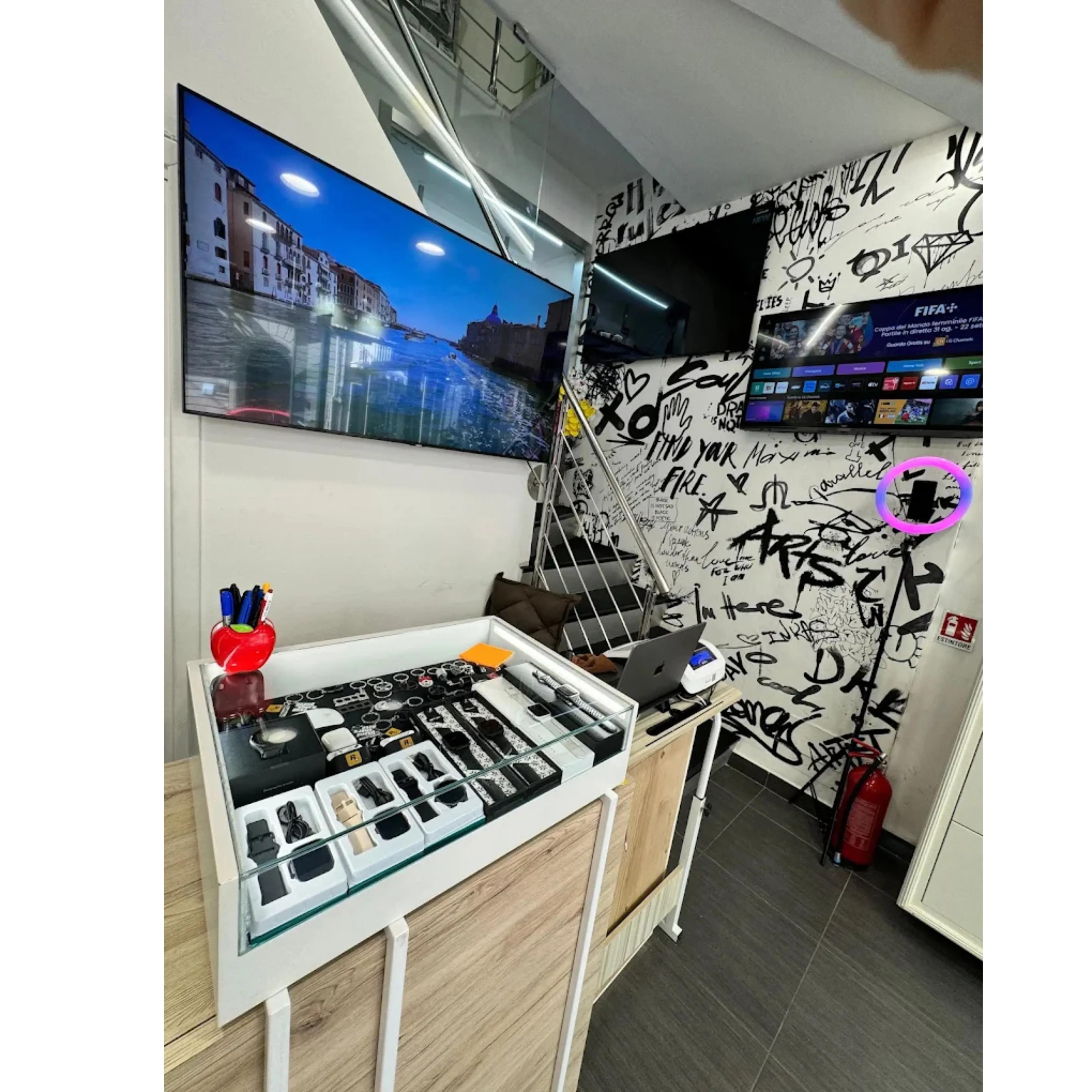 Negozio di Elettronica a Pontedera: Tecnologia, Smartphone e Assistenza da Kamil Store 2